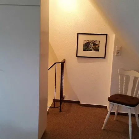 Anne-1-traumhafte-lage-mit-garten-und-strandkorb