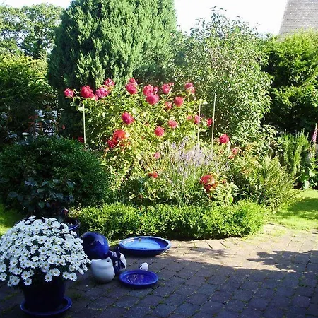 Anne-1-traumhafte-lage-mit-garten-und-strandkorb Appartement Westerland