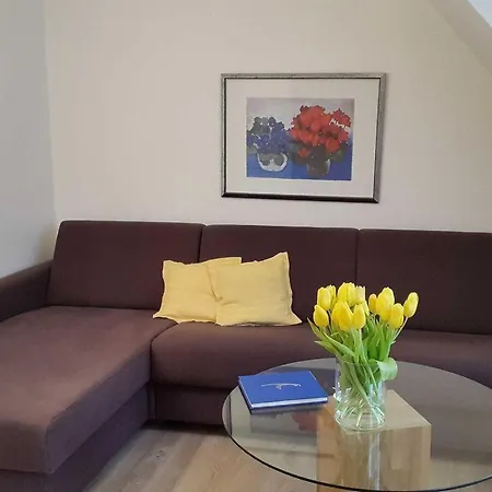 Anne-1-traumhafte-lage-mit-garten-und-strandkorb Appartement *